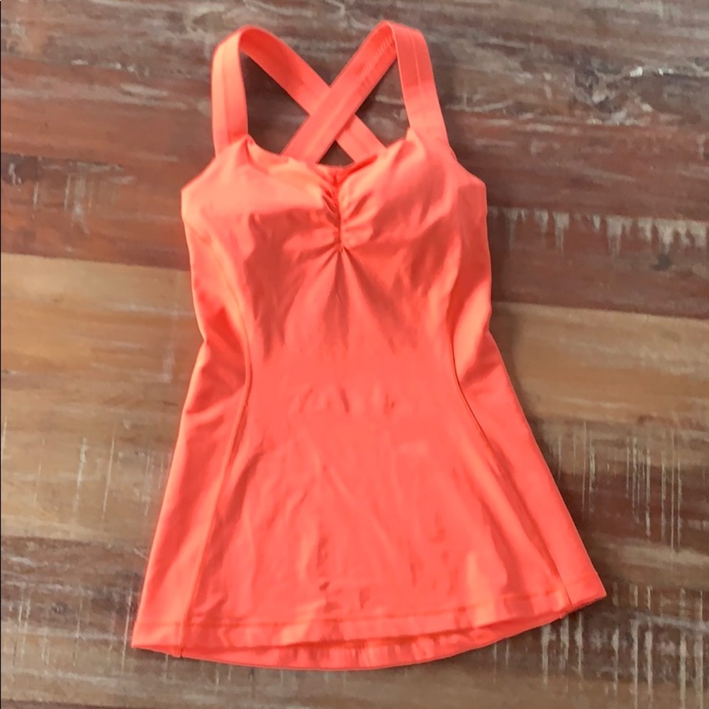 Lululemon top